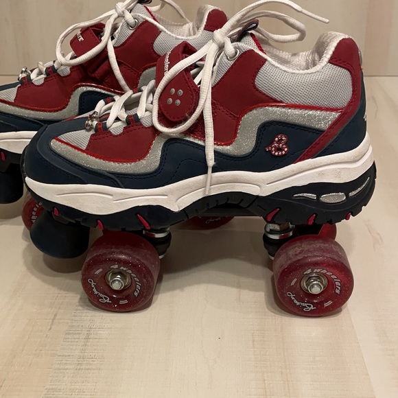 britney spears rollerskates